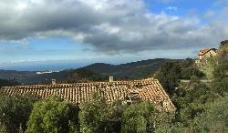 Lo spendido panorama dal villaggio di Pitzinurri con vista su Piscinas