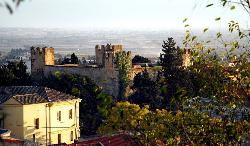 Veduta del castello di Sanluri