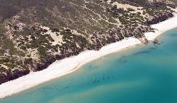 Veduta aerea della spiaggia di Scivu